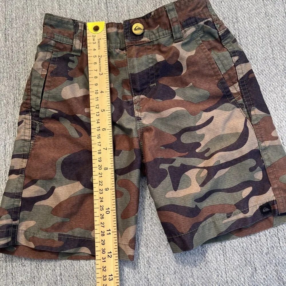 Quicksilver Baby Boy Swim Trunks Size 3 Green Camo Very Good Zipper Snap Closure